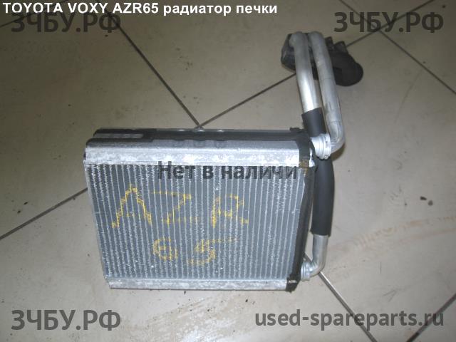 Toyota Voxy 1 Радиатор отопителя