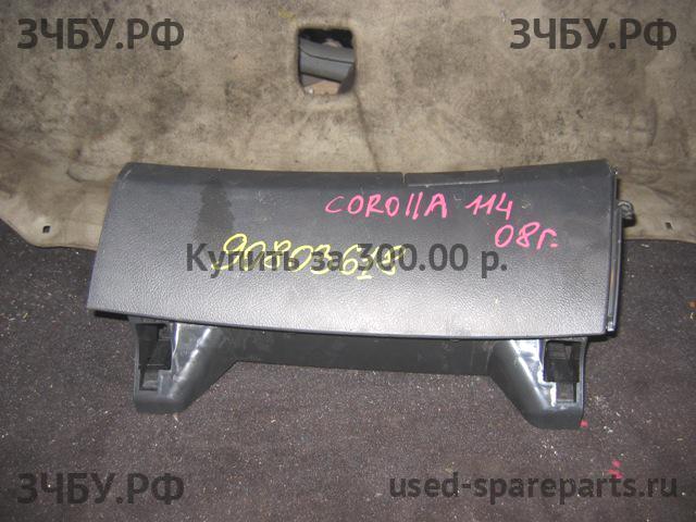 Toyota Corolla (E14 - E15) Бардачок