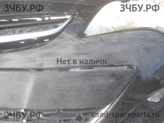 Opel Astra J Бампер передний