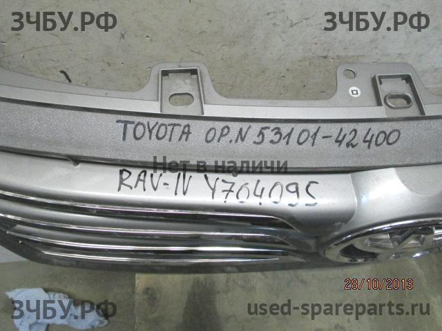 Toyota RAV 4 (3) Решетка радиатора