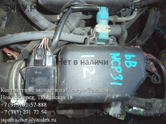 Toyota BB (1) Корпус воздушного фильтра