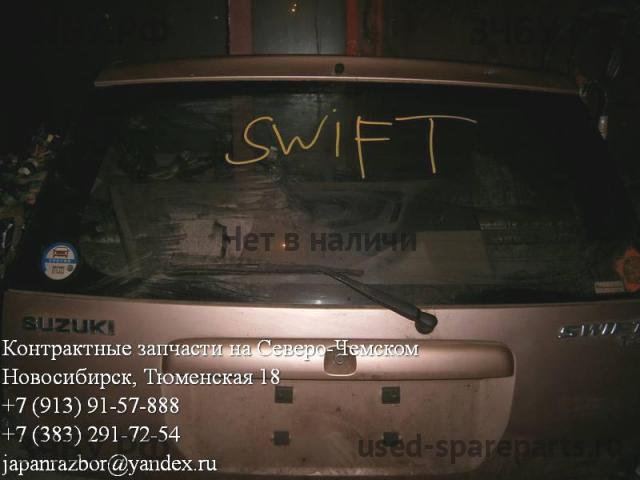 Suzuki Swift 1 Дверь багажника со стеклом