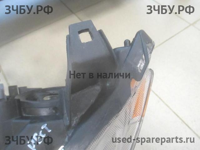 Mitsubishi Outlander 2 XL(CW) Фара левая