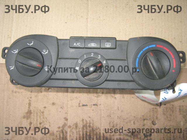 Hyundai i20 (1) Блок управления печкой
