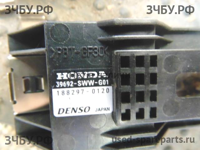 Honda CR-V 3 Кронштейн