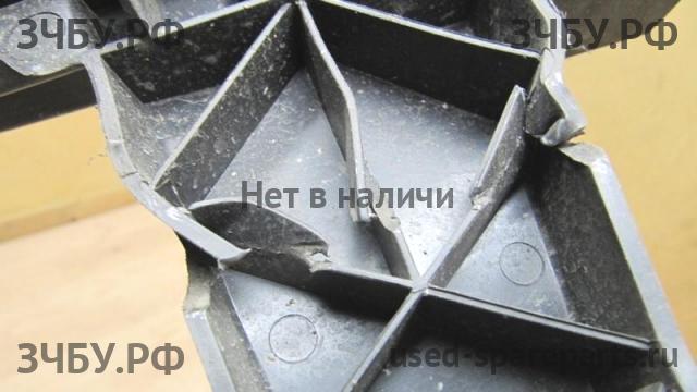 Renault Kaptur (RUS) Усилитель бампера задний