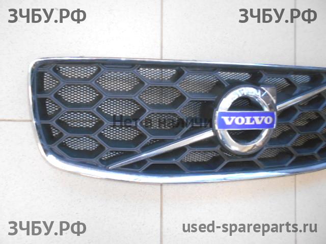 Volvo XC-70 Cross Country (2) Решетка радиатора