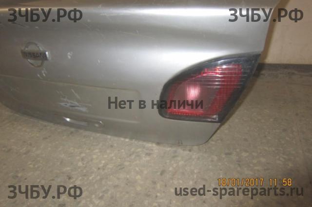 Nissan Primera P11 Дверь багажника