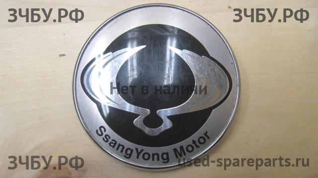 SsangYong Rexton 1 Эмблема (логотип, значок)