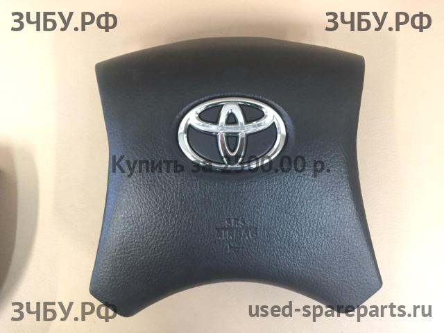 Toyota Highlander 2 Накладка звукового сигнала (в руле)
