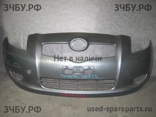 Toyota Yaris 2 Бампер передний