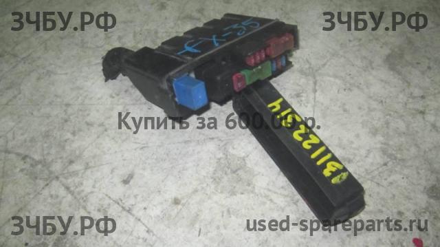 Infiniti FX 35/45 [S50] Блок предохранителей (в моторный отсек)