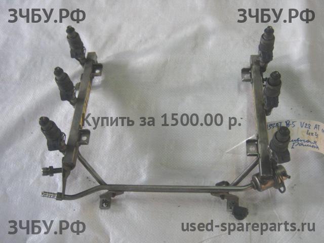 Volkswagen Passat B5 Рейка топливная (рампа)