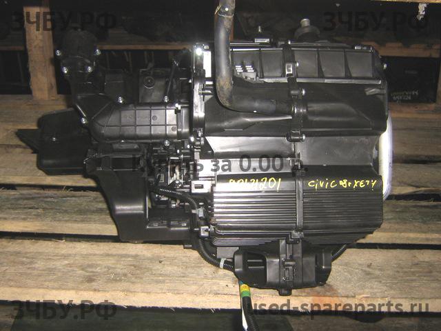 Honda Civic 8 (5D) Корпус отопителя (корпус печки)