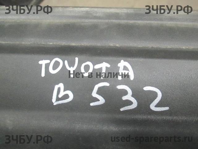 Toyota Land Cruiser 200 Накладка заднего бампера