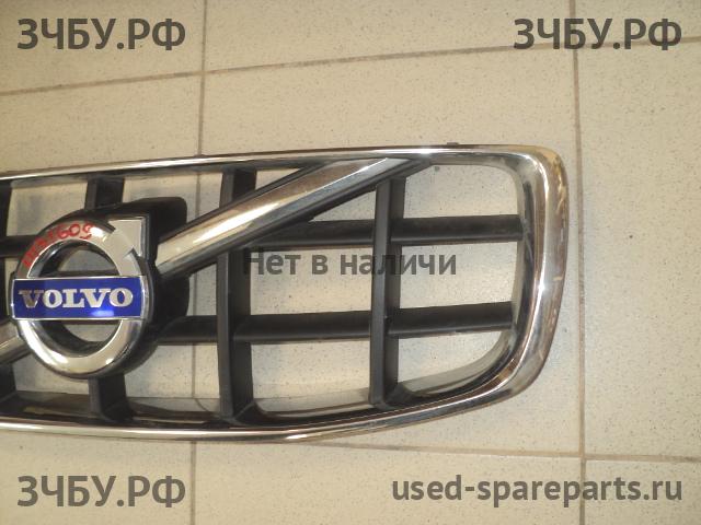 Volvo XC-70 Cross Country (2) Решетка радиатора