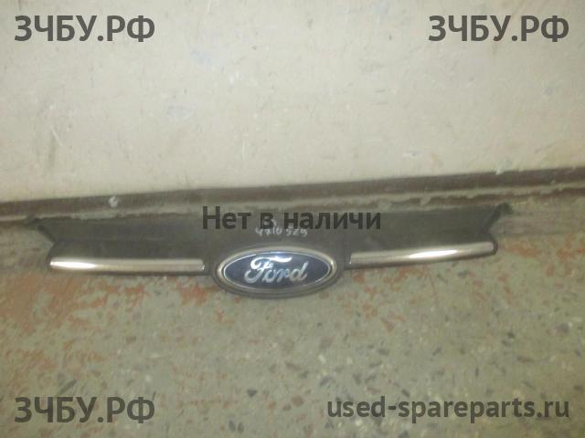 Ford Focus 3 Решетка радиатора