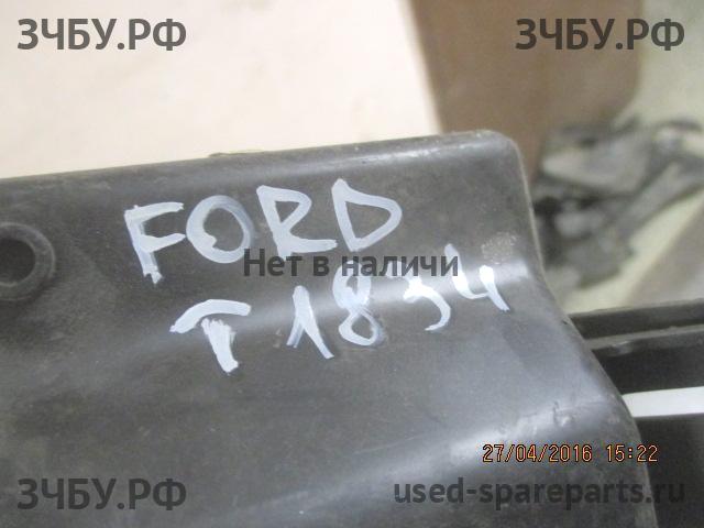 Ford Focus 3 Кронштейн бампера задний