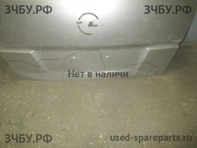 Opel Zafira B Дверь багажника