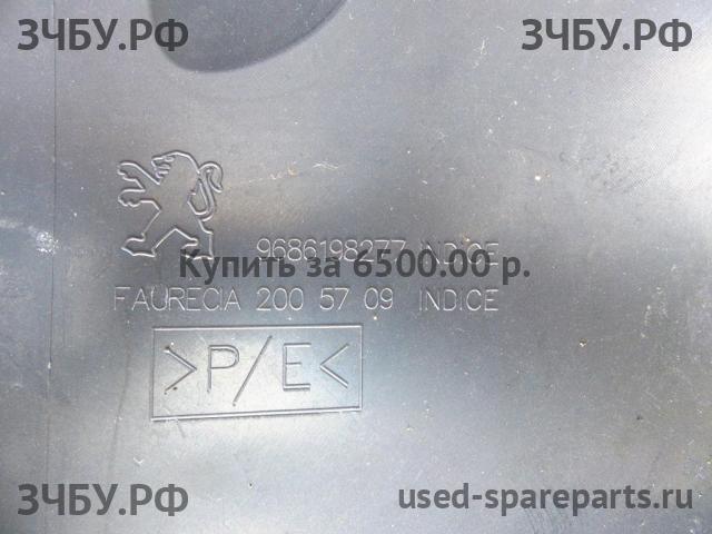 Peugeot 5008 (1) Бампер задний