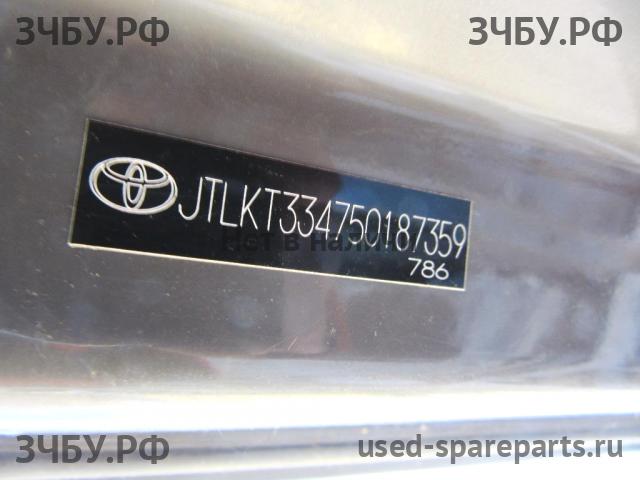 Toyota BB (1) Дверь багажника