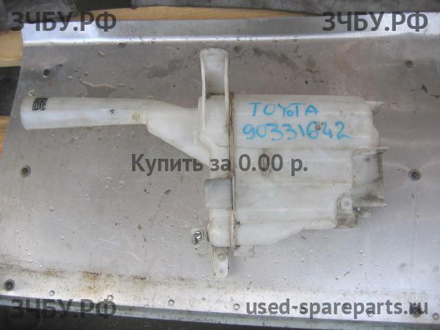 Toyota Corolla (E14 - E15) Бачок омывателя лобового стекла
