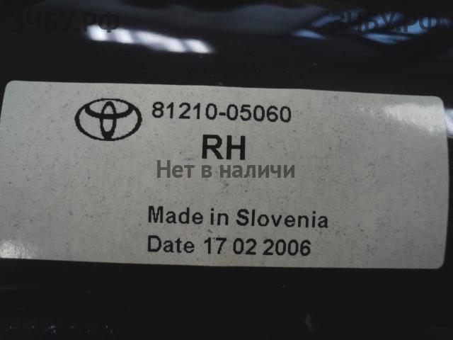 Toyota Avensis 2 ПТФ правая