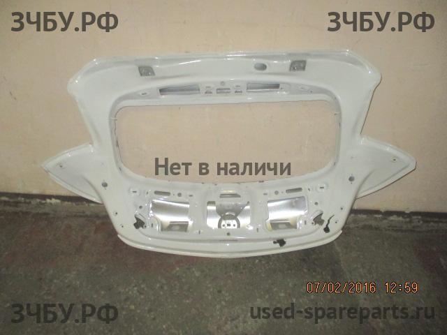 Opel Astra J Дверь багажника