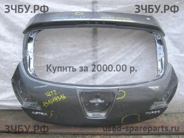 Opel Astra J Дверь багажника