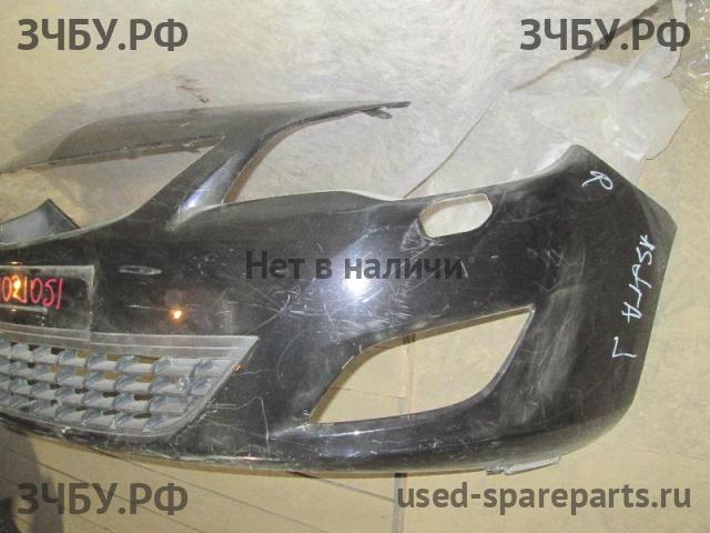 Opel Astra J Бампер передний