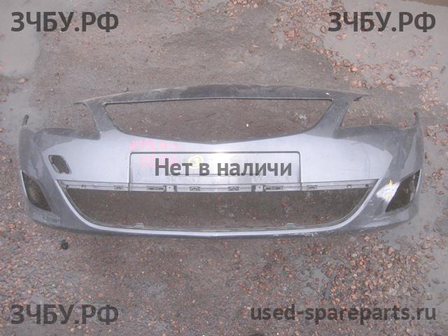 Opel Astra J Бампер передний