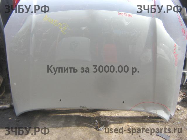 Toyota Avensis 2 Капот