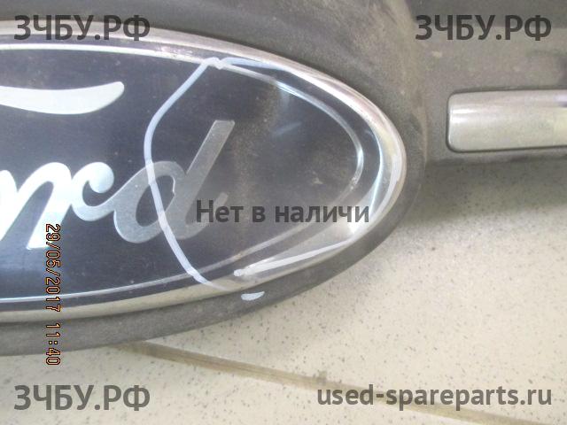 Ford Focus 3 Решетка радиатора