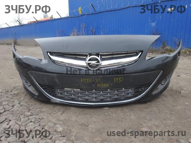 Opel Astra J Бампер передний