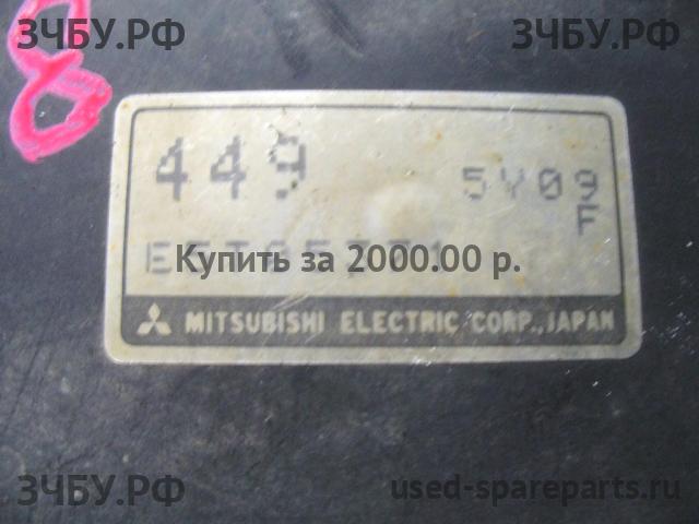 Mitsubishi Carisma (DA) Расходомер воздуха (массметр)