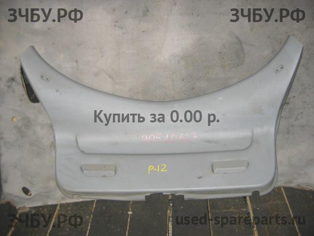 Nissan Primera P12 Обшивка крышки багажника