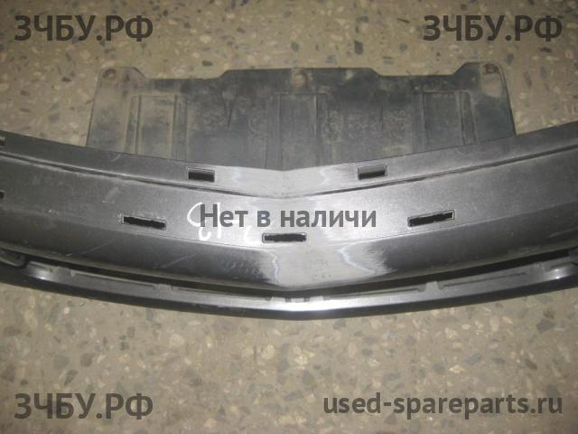 Opel Astra H Бампер передний