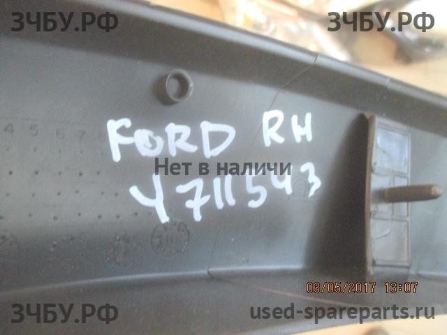 Ford Maverick 2 Накладка заднего бампера правая