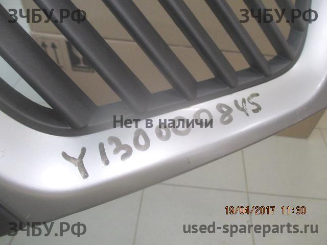 Mitsubishi Outlander 2 XL(CW) Решетка радиатора