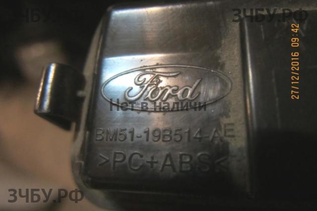 Ford Focus 3 Кнопка открывания багажника