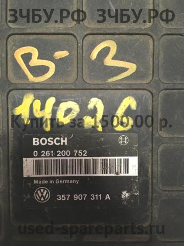 Volkswagen Passat B3 Блок управления двигателем