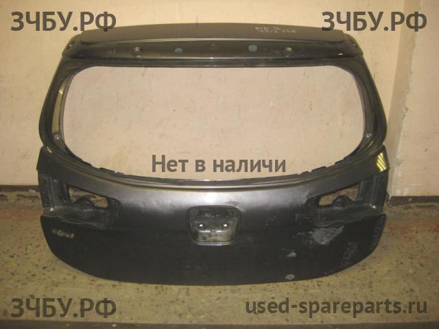 KIA Rio 3 Дверь багажника