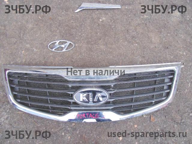 KIA Sportage 3 Решетка радиатора