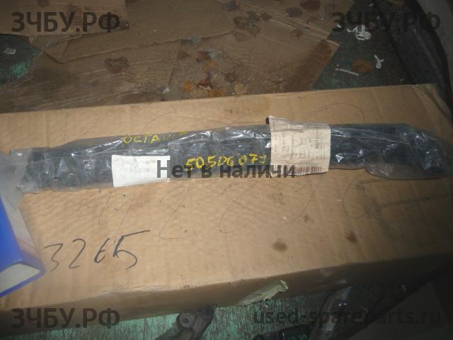 Skoda Octavia 2 (А5) Направляющая заднего бампера