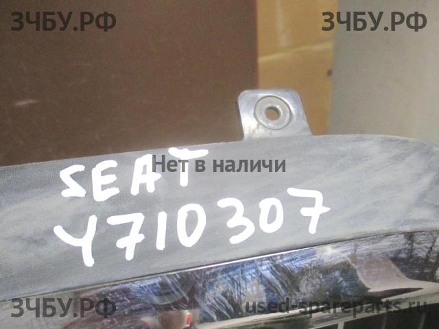Seat Leon 2 (1P) Решетка радиатора
