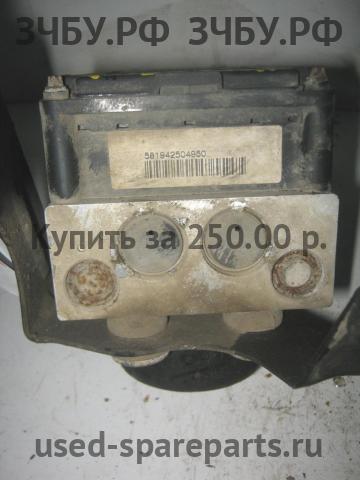 Ford Focus 1 Блок ABS (насос)