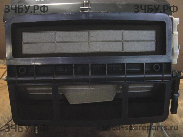 Mitsubishi Pajero Pinin (H60) Корпус отопителя (корпус печки)
