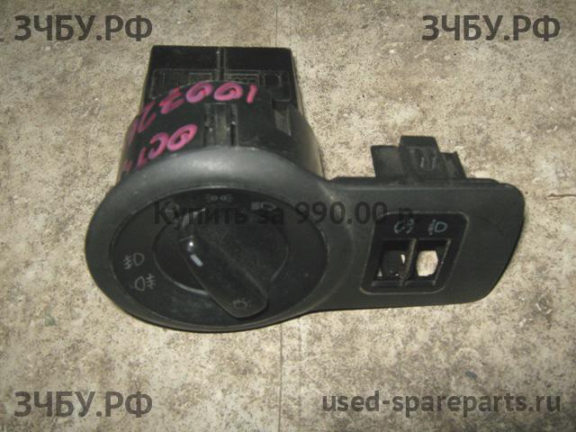 Skoda Octavia 2 (A4) Блок управления светом фар