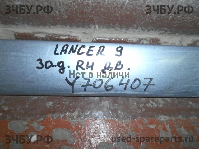 Mitsubishi Lancer 9 [CS/Classic] Накладка двери задней правой