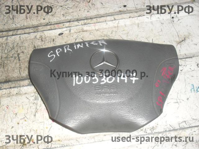 Mercedes Sprinter Подушка безопасности водителя (в руле)